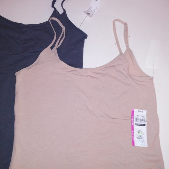Set‎ of 2 Time & Tru Camisole - Picture 3 of 5